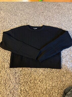 Black Crewneck Cable Knit Men’s Sweater